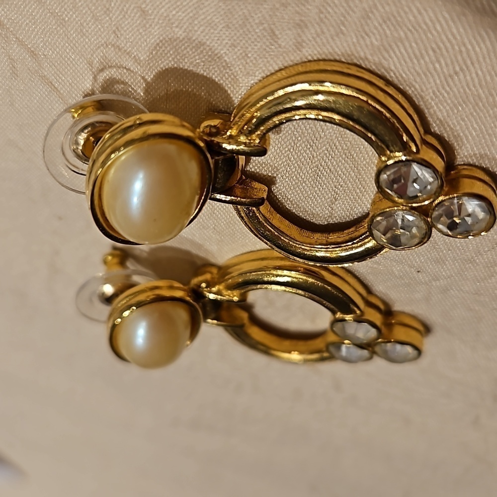 Richelieu Vintage Faux Pearl, Rhinestone & Gold T… - image 3